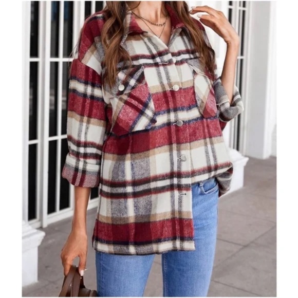 Cozy Plaid Button up Pocket Jacket Shacket - Picture 4 of 5